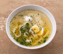 Суп с лапшой и курицей