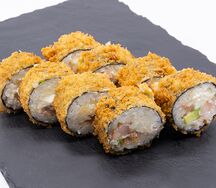 Банзай с лососем и креветкой