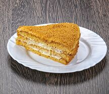 Медовик кусок