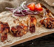 Три товарища