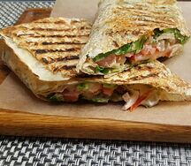 Шаурма с курицей и овощами