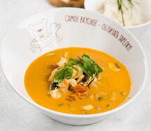 Том Ям с морепродуктами на кокосовом молоке