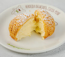 Шу с ванильным кремом