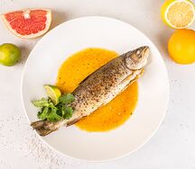 Форель с соусом из пяти цитрусовых
