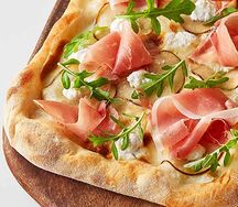 Пицца Парма с грушей