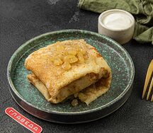Блинчики с яблоком и корицей