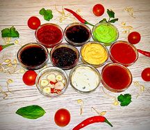 Рисовый уксус с чили и чесноком