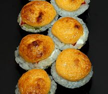 Запеченный ролл Футомаки ясаи (острый)