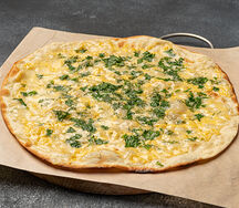 Ламаджо с сыром и зеленью