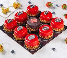 Ассорти из пирожных Москва