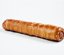 Брецель-дог с кунжутом