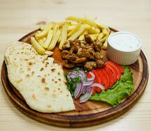 Сувлаки с курицей открытый