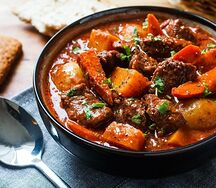Жаркое из говядины с картофелем