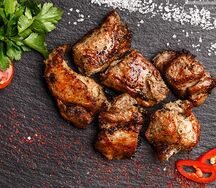 Шашлык из cвинoй шейки