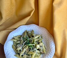 Пенне с песто и курицей