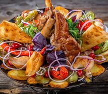 Ассорти из мяса на садже