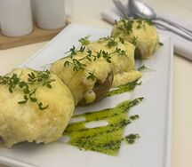 Шампиньоны под сырной шапкой