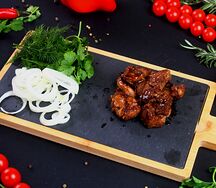 Шашлык из cвинoй шеи на гриле