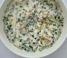 Окрошка мясная на кефире