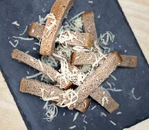 Гренки чесночные