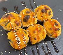 Ролл запеченный с угрем и лососем