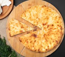 Осетинский пирог с сыром Большой