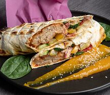 Люля-кебаб из баранины в лаваше 