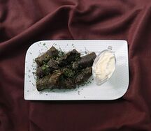 Долма (винoградный лист)