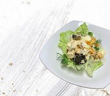 Салат с курицей и баклажанами