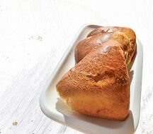 Пирожок с капустой и яйцом