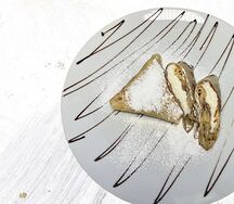 Блинчики с творогом и сметаной