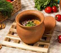 Лобио в горшочке