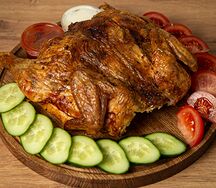 Курица гриль с салатом