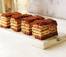 Пирожное Медовик