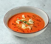 Суп томатный с креветками