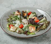 Салат с морепродуктами