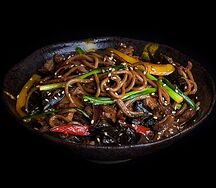 Лапша якисоба с говядиной