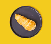 Трубочка с белковым кремом