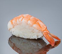 Суши креветка