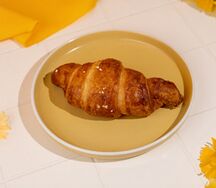 Круассан с заварным с кремом