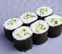 Ролл с огурцом