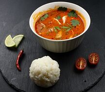 Том ям с курицей и креветкой