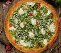 Пицца Мясная с зеленью