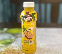 Фруктовый напиток маракуйя с кусочками кокосовым желе