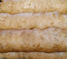 Пирожок с сосиской и картошкой