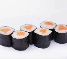 Хосомаки семга