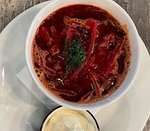 Борщ классический со сметаной