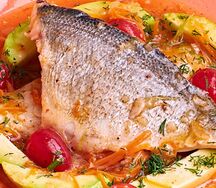 Филе дорадо с подливой из овощей