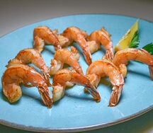 Креветки с чесноком