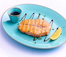 Стейк из филе семги на гриле